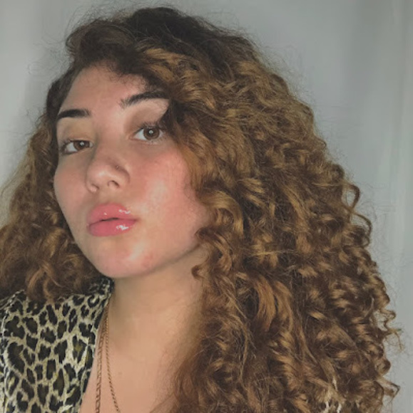 Meet your Posher, Karla eunice - Picture 1 of 1